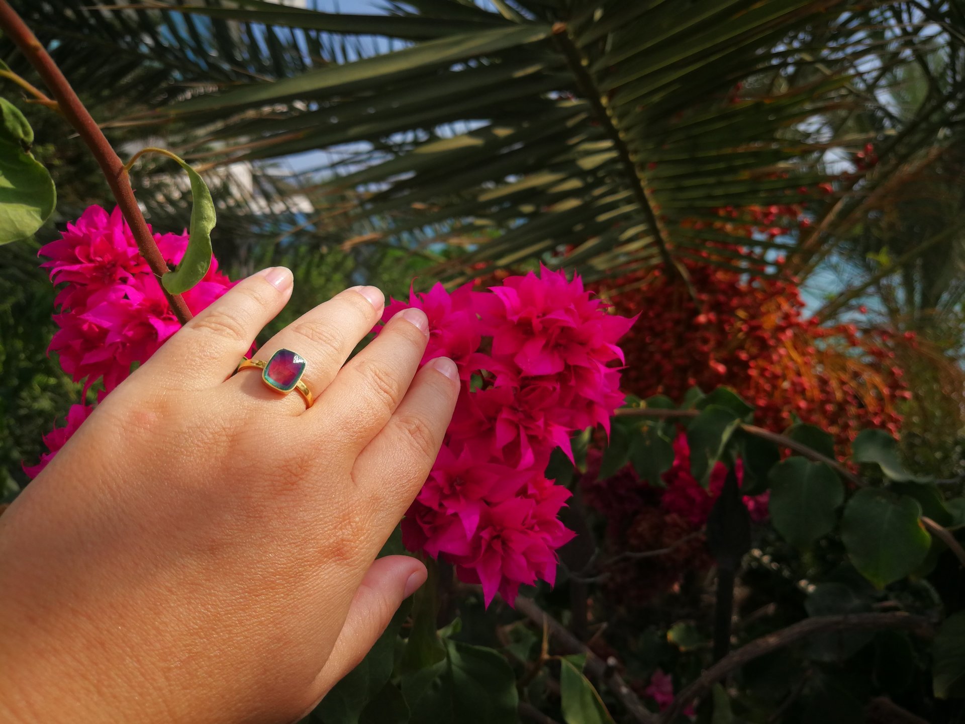 Duchess of the Fire Heart - Mood Ring - 9x7 mm - 24k Gold Plated Sterling Silver 925 - AAA Topaz