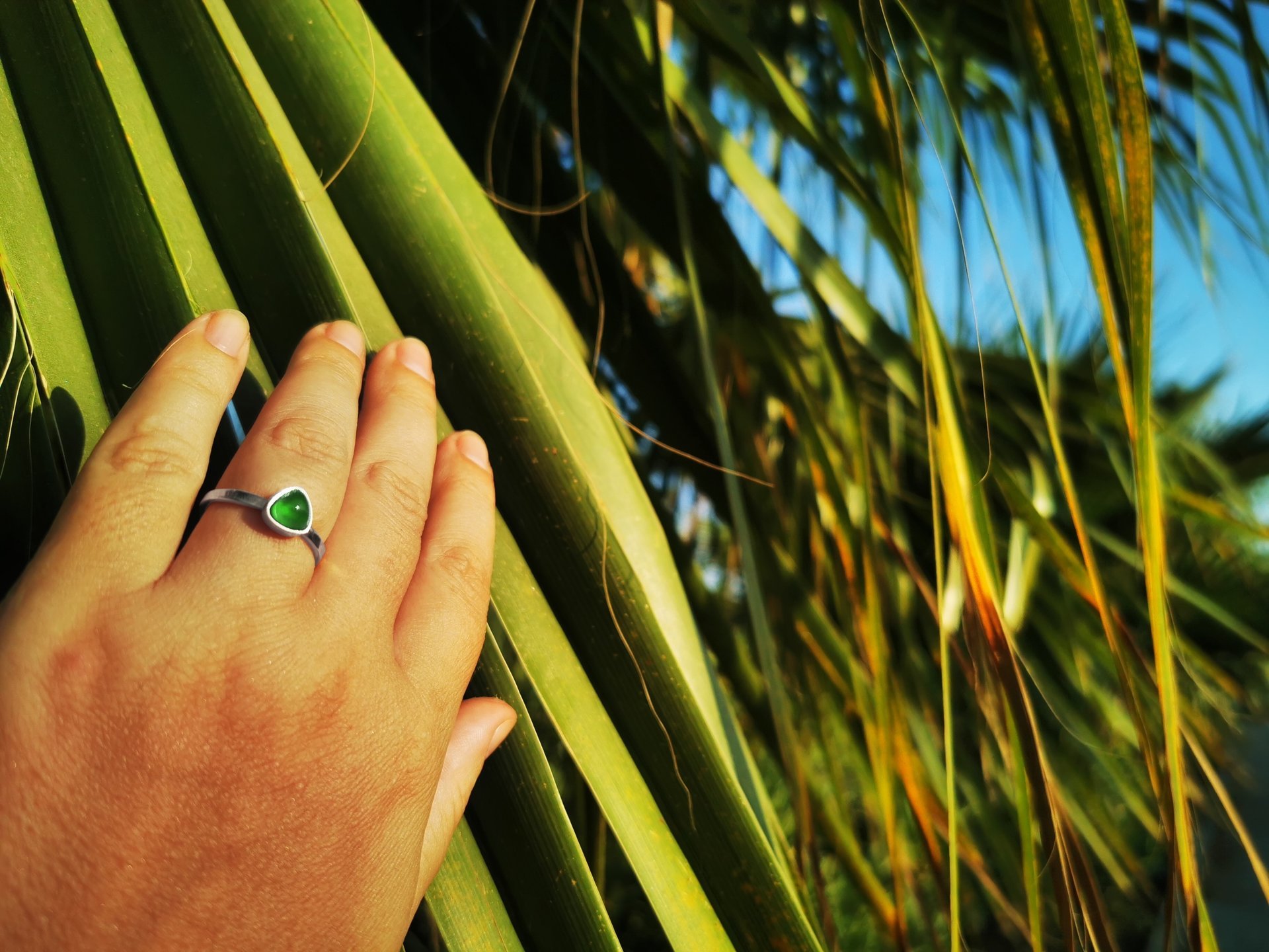 The Little Lord - Mood Ring - 6 mm - Sterling Silver 925 - AAA Crystal Quartz