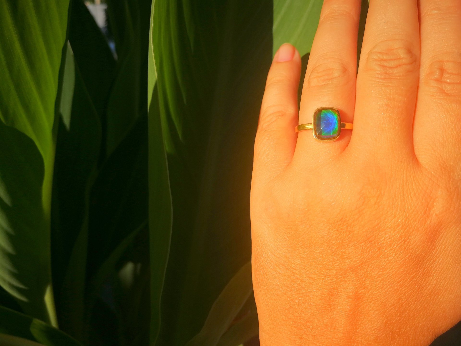 Duchess of the Fire Heart - Mood Ring - 9x7 mm - 24k Gold Plated Sterling Silver 925 - AAA Topaz