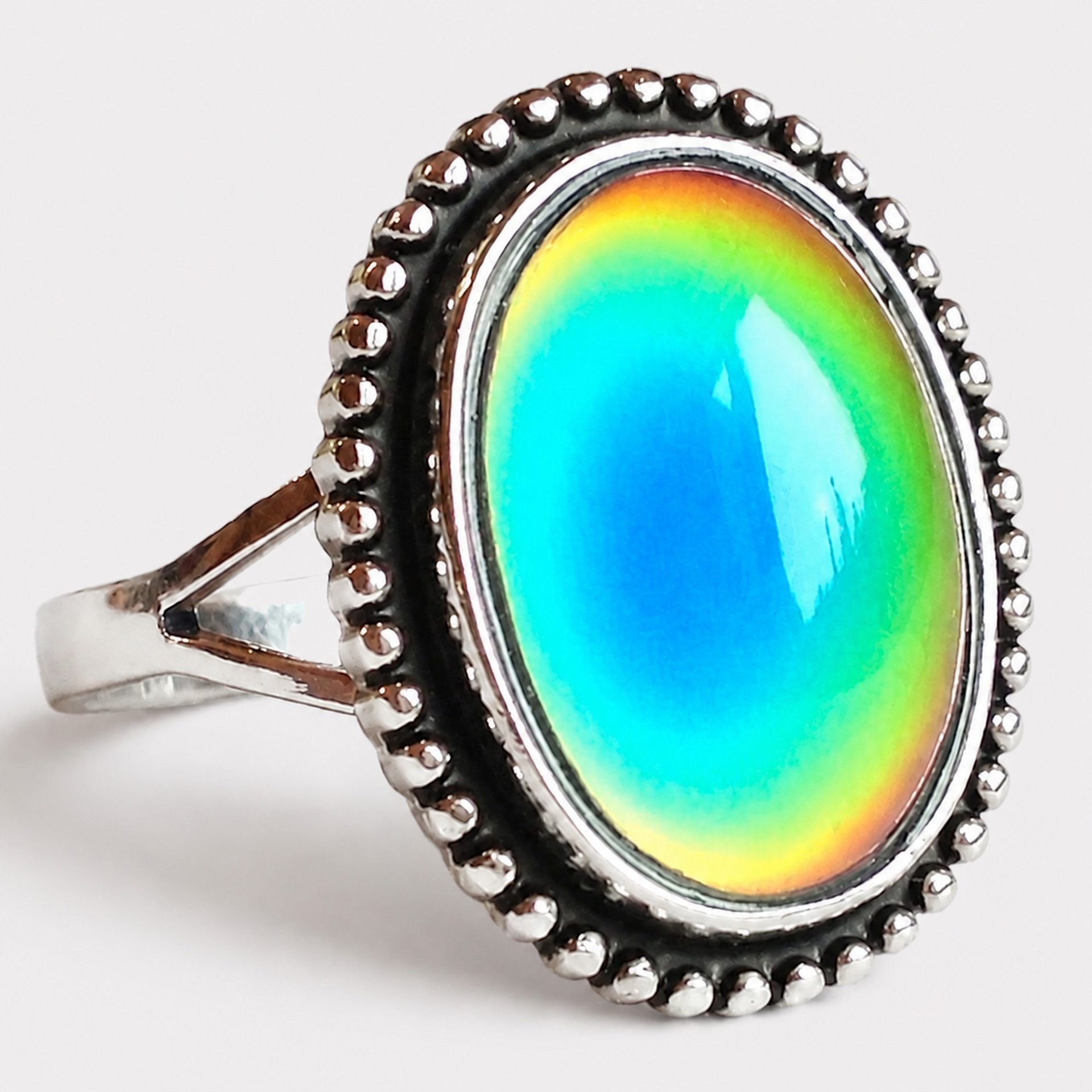 Secret Princess of the Empire - Mood Ring - 14x10 mm - Sterling Silver 925