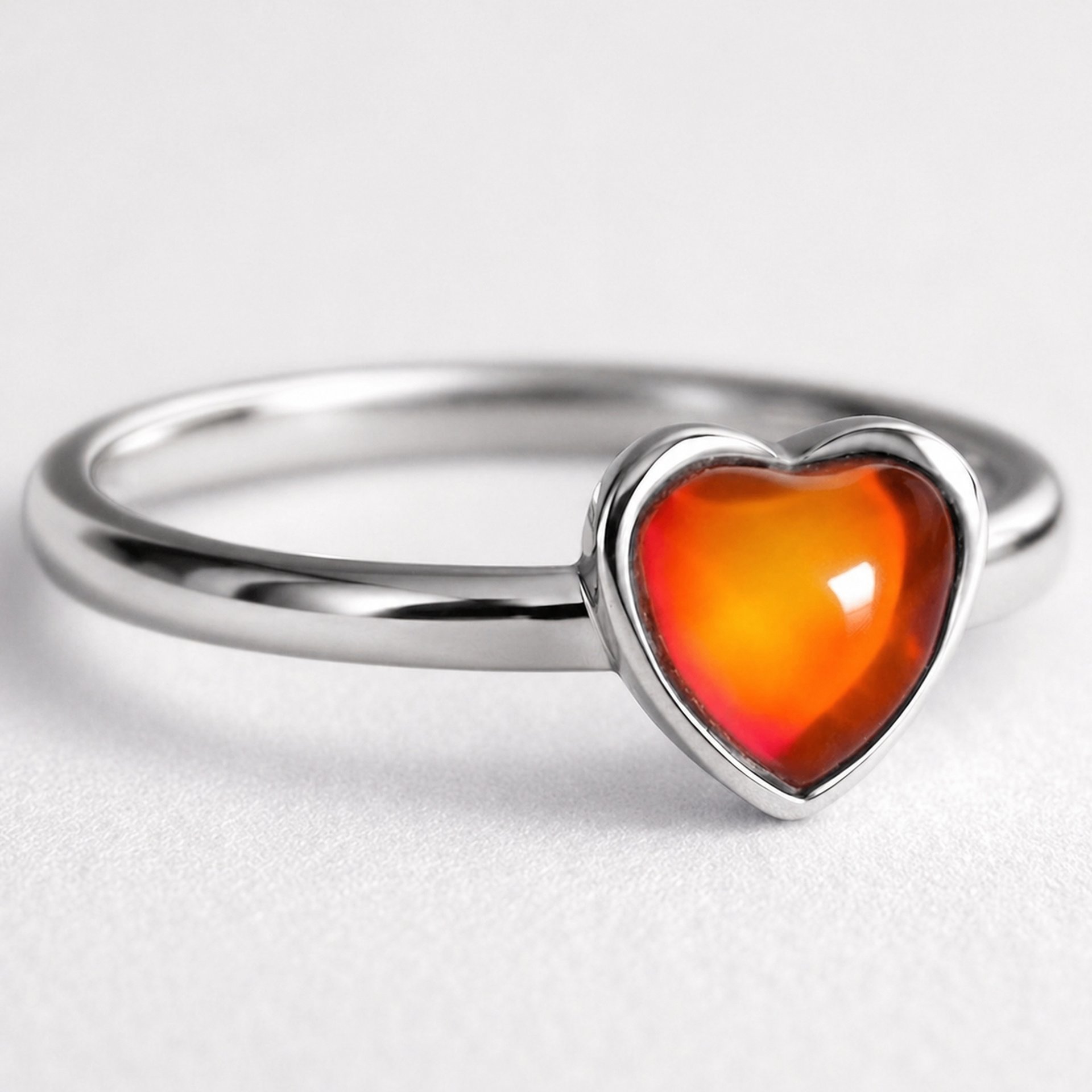 Love Messenger - Mood Ring - 6 mm - AAA Crystal Quartz - Stainless Steel - High Quality