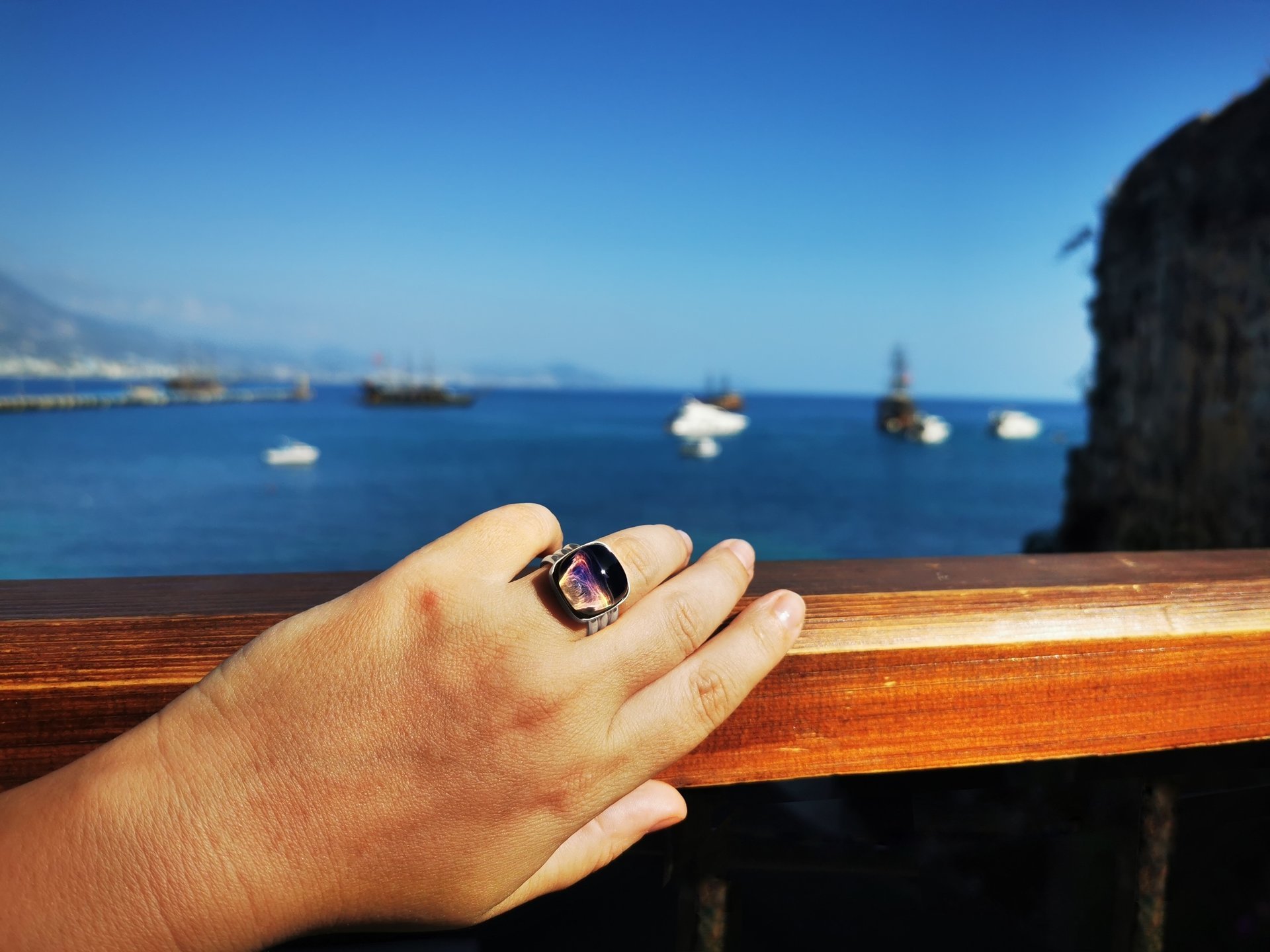 Northern Lights - Mood Ring - 15 mm - Sterling Silver 925 - AAA Crystal Quartz
