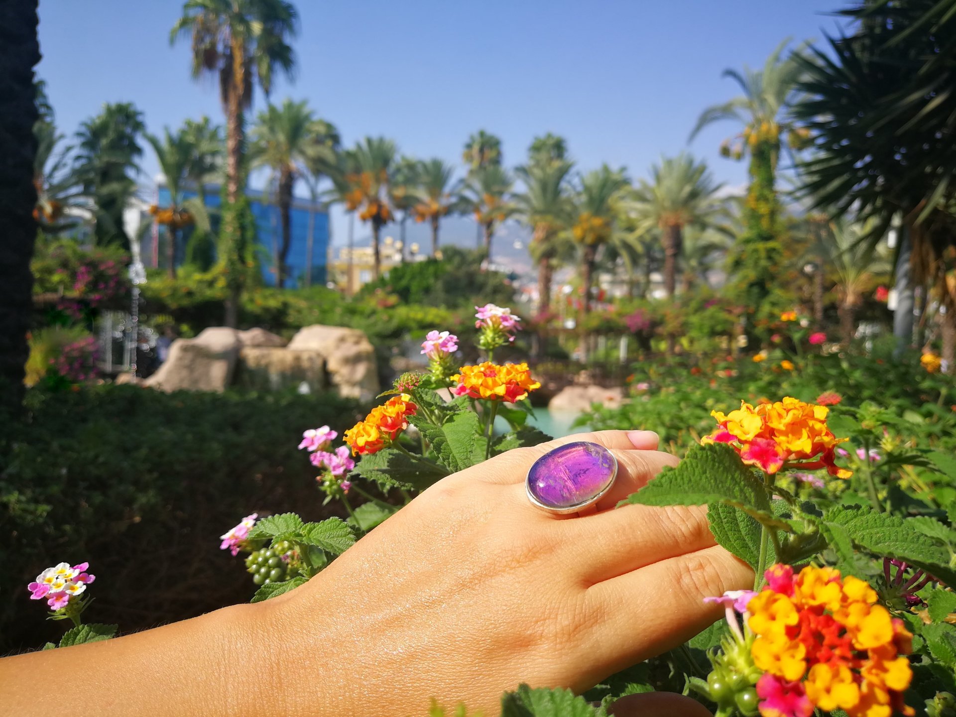 Holiday Ocean - Mood Ring - Crystal Quartz - 24x18 mm - Sterling Silver 925