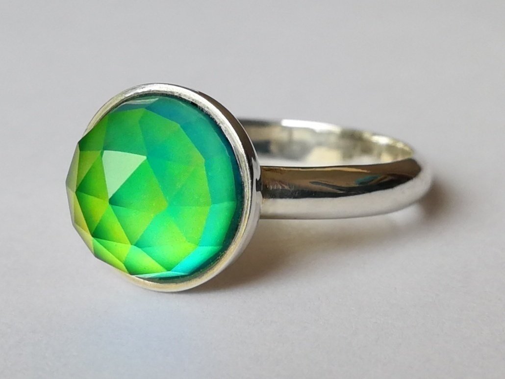Chalice of Life - Mood Ring - 10 mm - Sterling Silver 925 (pure or gold plated) - AAA Crystal Quartz faceted
