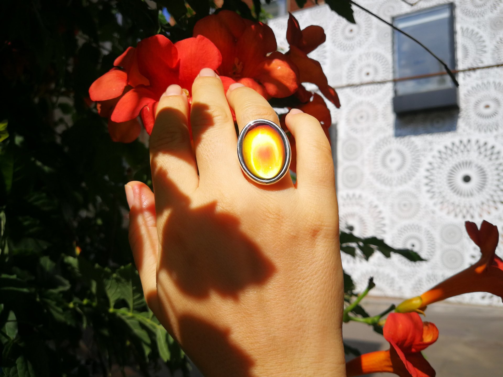 Silver Fountain of Youth - Mood Ring - 25x18 mm - Sterling Silver 925