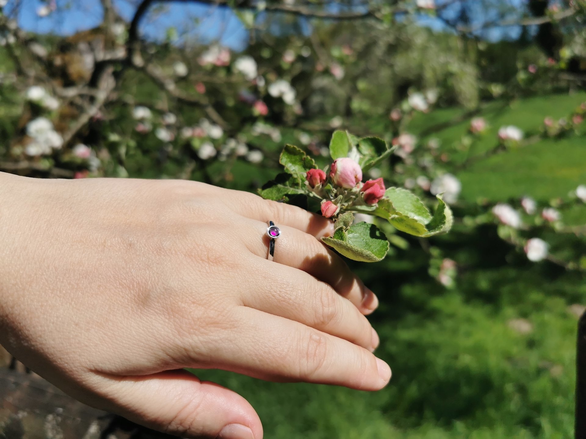Little Angel - Mood Ring - 3 mm - AAA Crystal Quartz - Stainless Steel - High Quality