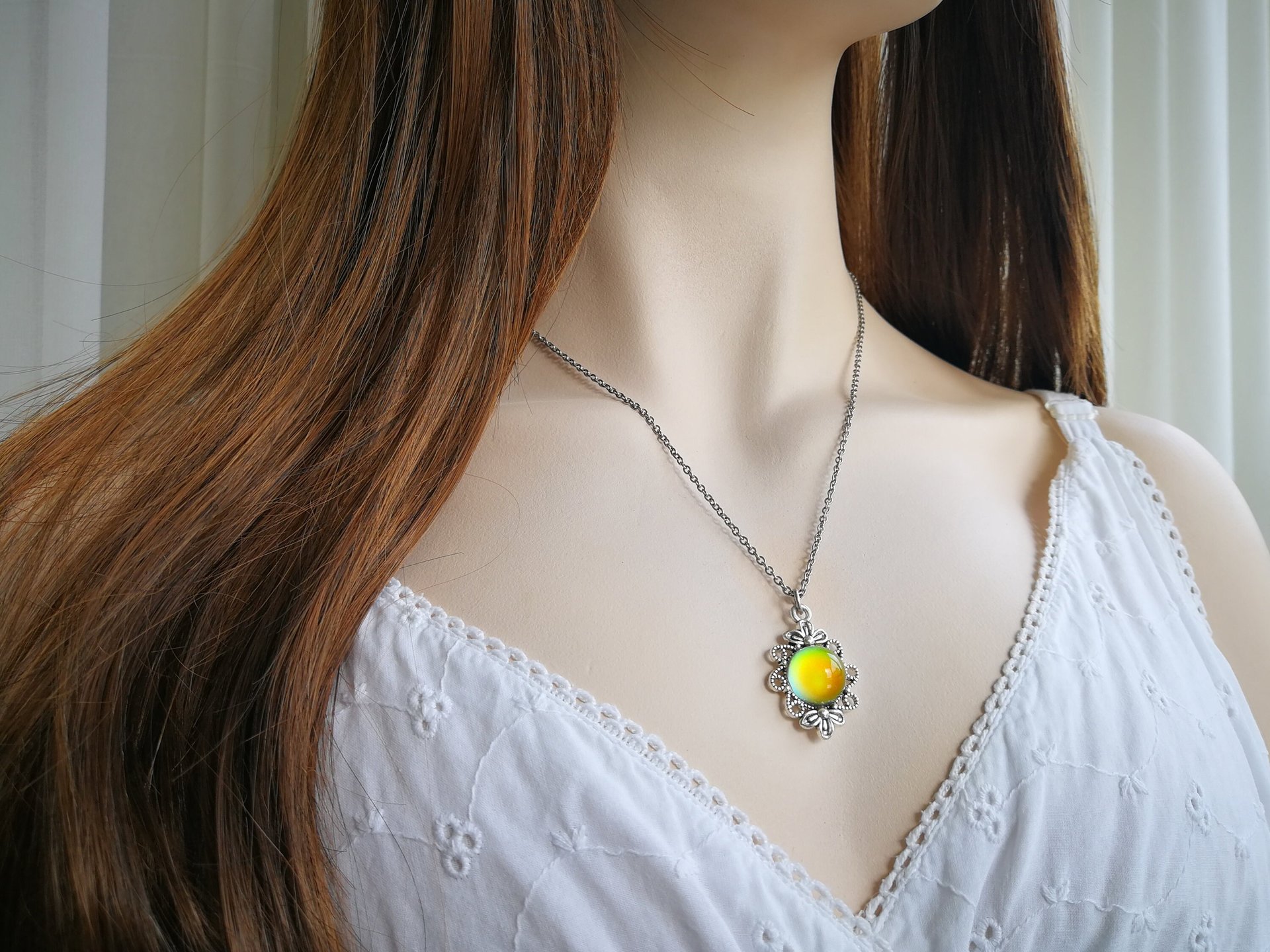 Royal Princess of Nobles - Mood Necklace - 12 mm - Brass