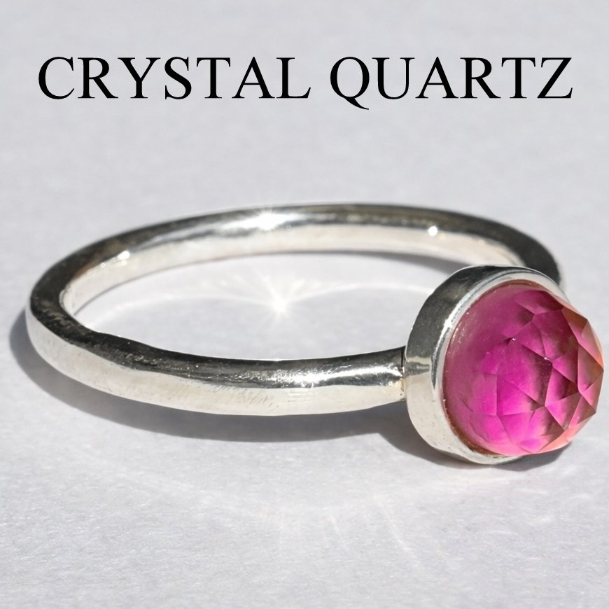 Blush of Attraction - Mood Ring - 6 mm - Sterling Silver 925 - AAA Crystal Quartz