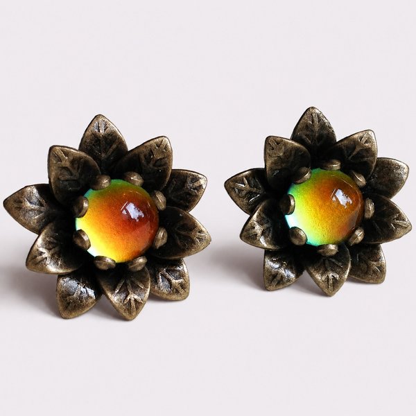 Fairies of the Flower Kingdom - Mood Stud Earrings - 6 mm - Brass